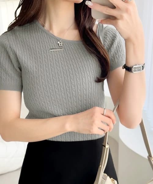 ブルベ夏/ブルベ冬服 リボンネックケーブル編みニット