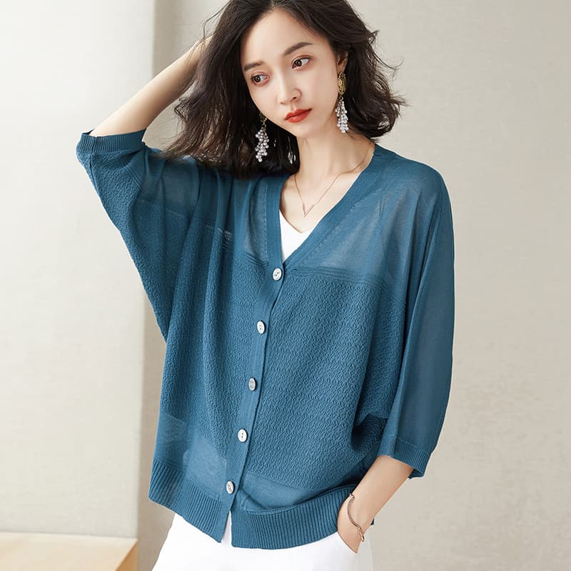 ブルベ夏/ブルベ冬服 透明感あふれる七分袖ニット