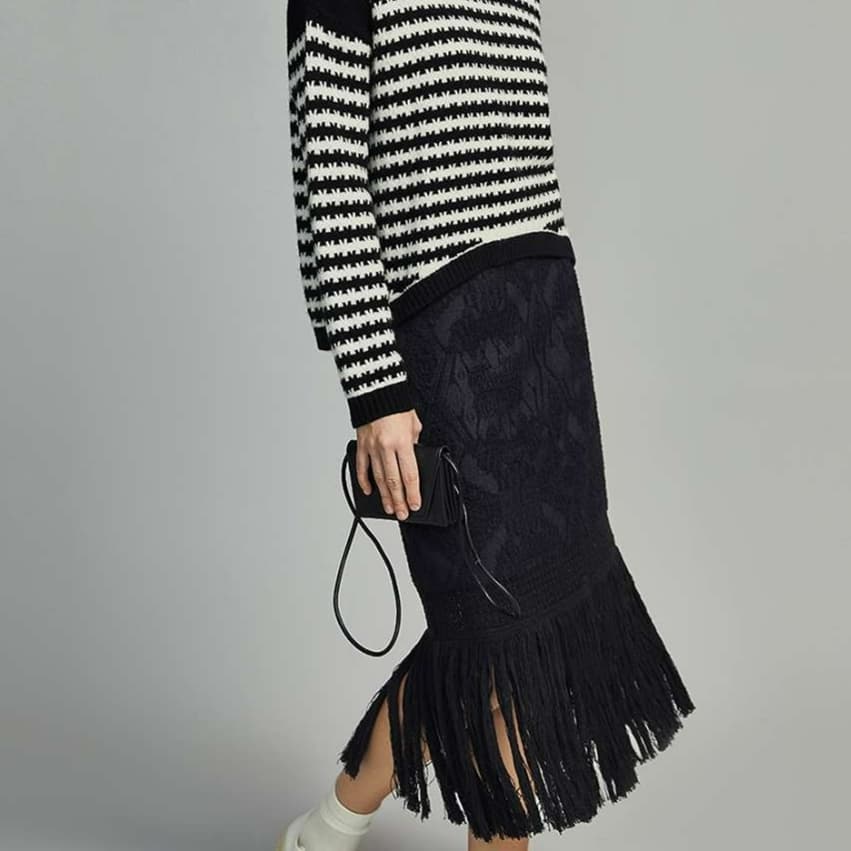 ブルベ冬服 フリンジニットミディスカート