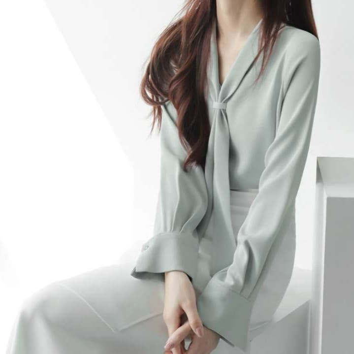 ブルベ夏/ブルベ冬服 ボウダイ襟付きブラウス