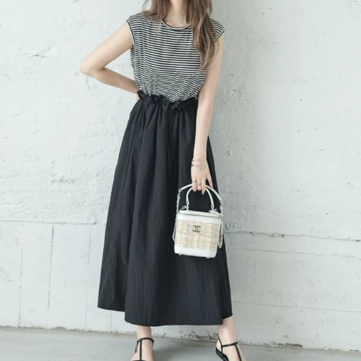 ブルベ夏/ブルベ冬服 フリルギャザーワンピース