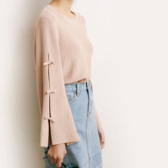 ブルベ夏/ブルベ冬服 袖リボン装飾ゆったりニット