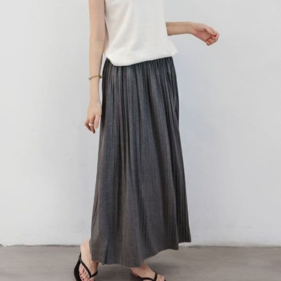 ブルベ夏/ブルベ冬服 優雅な揺れ感 ロングプリーツスカート