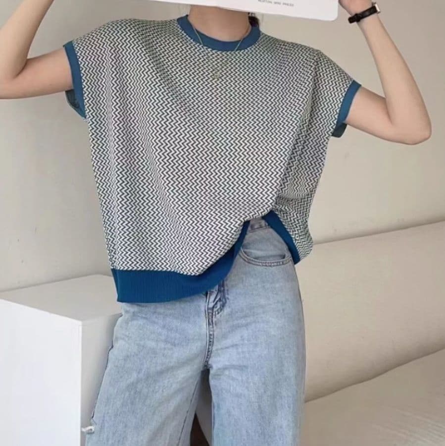 ブルベ夏/ブルベ冬服 涼やか幾何学柄サマーニット フレンチスリーブ