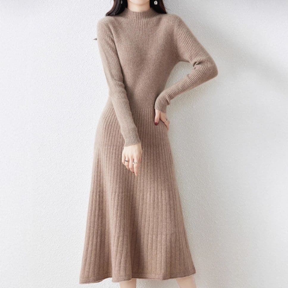 ブルベ夏/ブルベ冬服　縦リブ編みモックネック長袖ニットワンピース