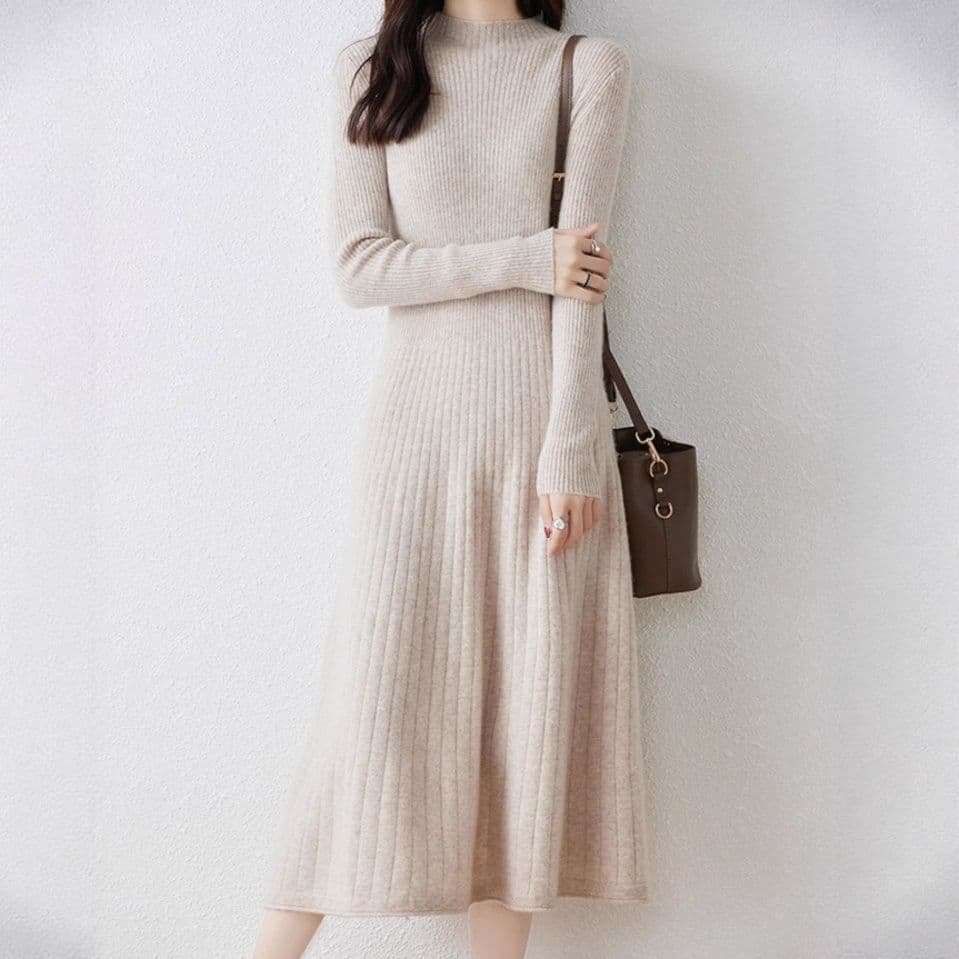 ブルベ夏/ブルベ冬服　縦リブ編みモックネック長袖ニットワンピース