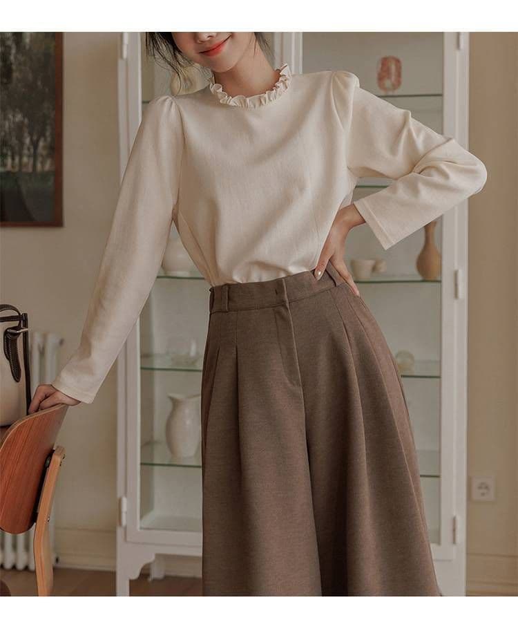 ブルベ夏服　上品な女性らしさを演出するハイウエストガウチョパンツ