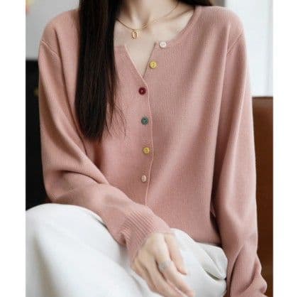 ブルベ夏/ブルベ冬服　マルチボタン配色カーディガン