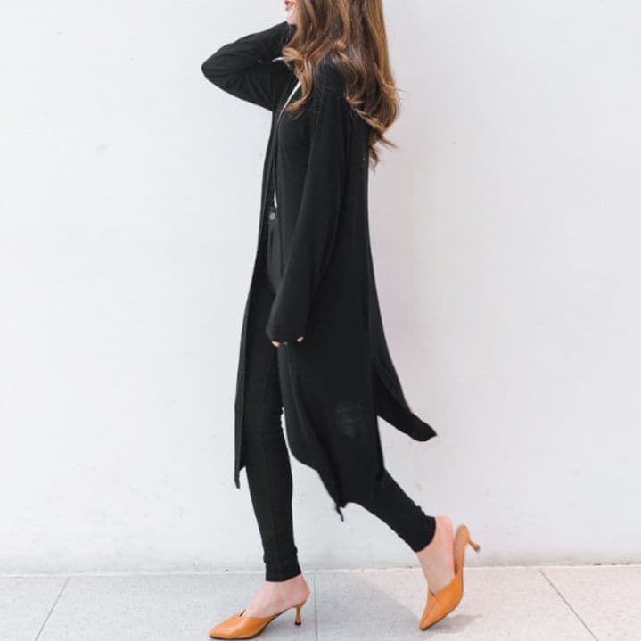 ブルベ夏/ブルベ冬服　上品なロング丈ニットカーディガン