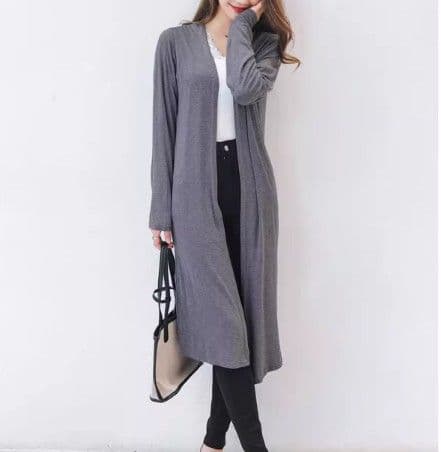 ブルベ夏/ブルベ冬服　上品なロング丈ニットカーディガン