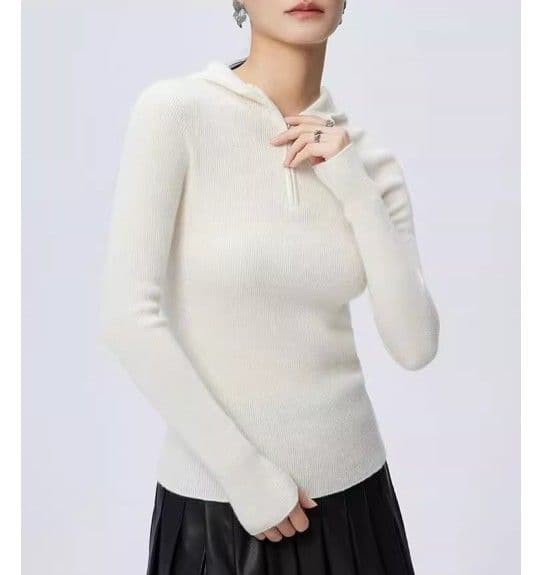 ブルベ夏/ブルベ冬服　フード付きハーフジップリブニットトップス