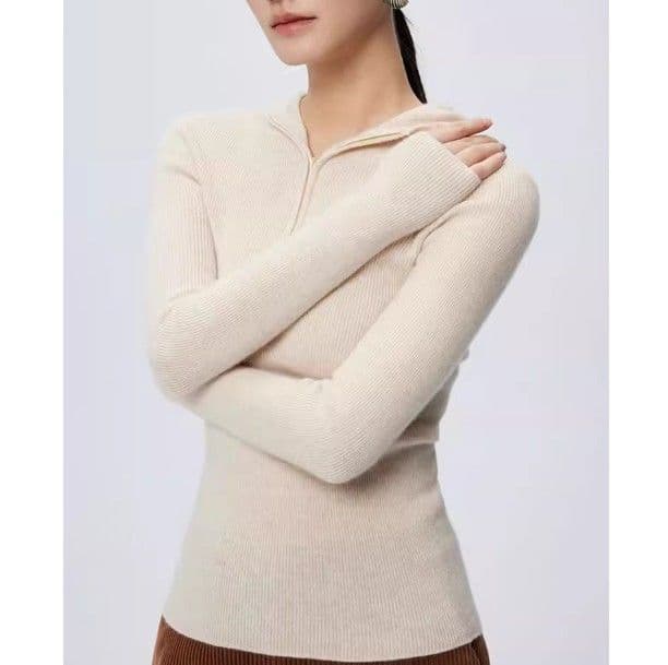 ブルベ夏/ブルベ冬服　フード付きハーフジップリブニットトップス