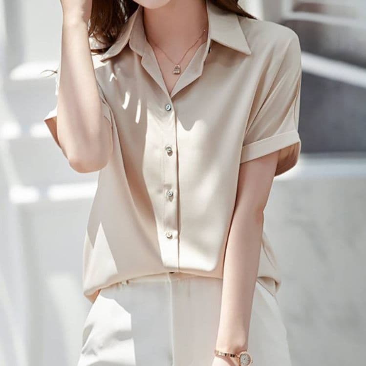 ブルベ夏/ブルベ冬服　開襟デザイン半袖とろみ素材ブラウス