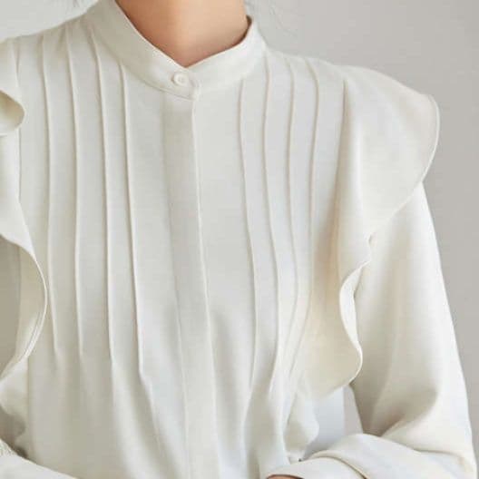 ブルベ夏服　立体ピンタック襟付き長袖ブラウス
