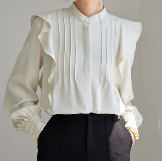 ブルベ夏服　立体ピンタック襟付き長袖ブラウス