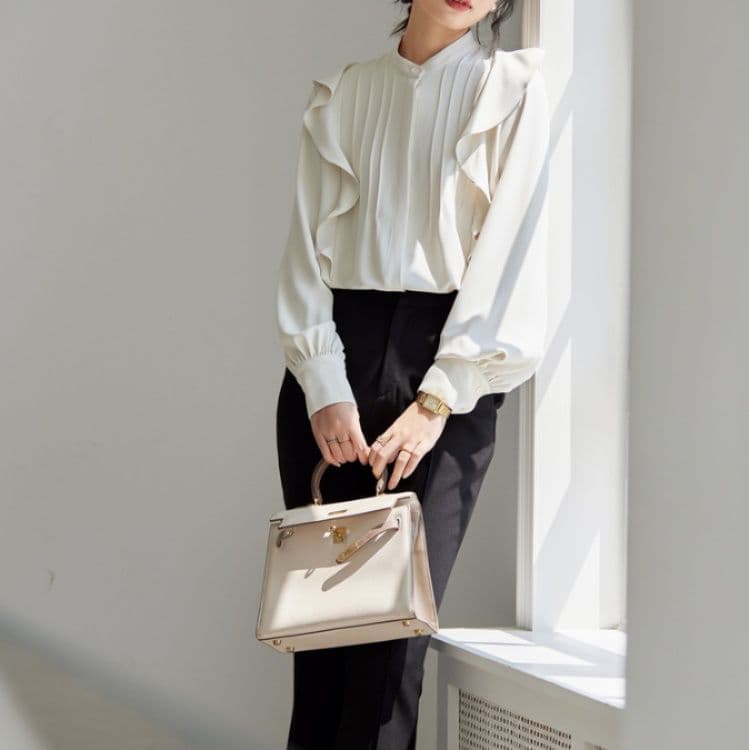 ブルベ夏服　立体ピンタック襟付き長袖ブラウス