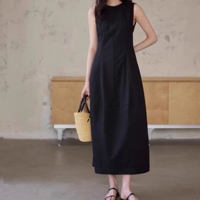 ブルベ夏/ブルベ冬服　洗練されたノースリーブロング丈ワンピース
