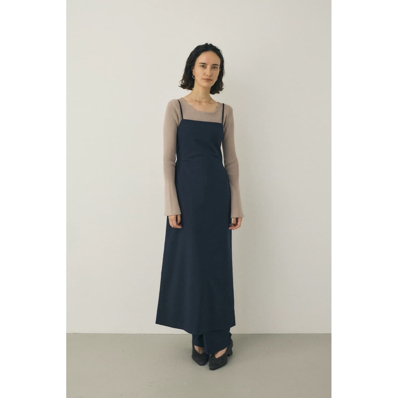 ブルベ冬服 シンプル キャミソールワンピース