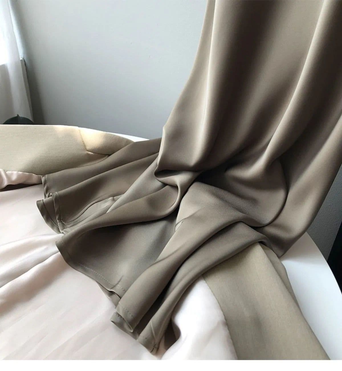 ブルベ冬服 サテンノースリーブワンピース