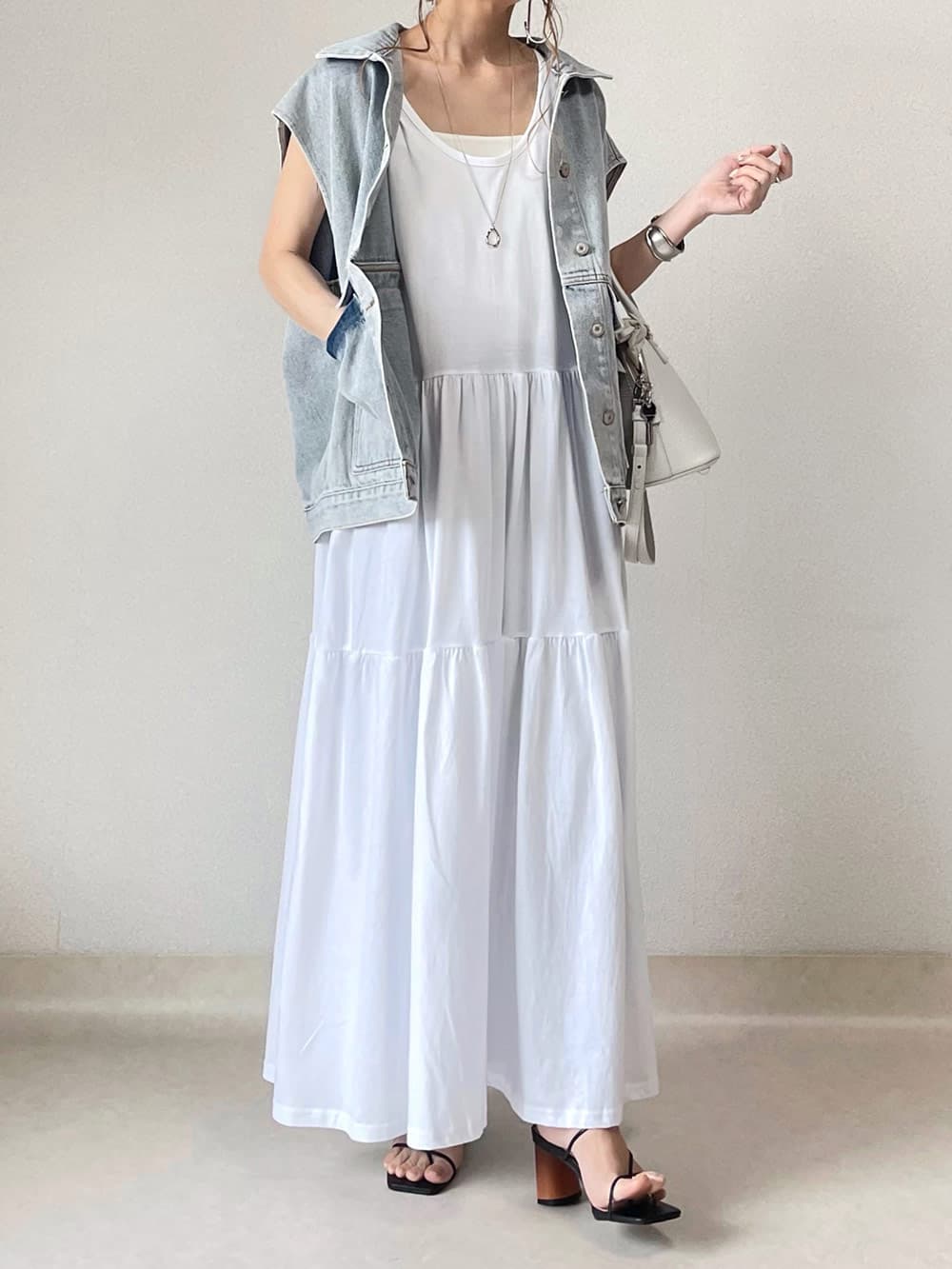 ブルベ夏/ブルベ冬服 涼やか三段ティアードノースリーブワンピース