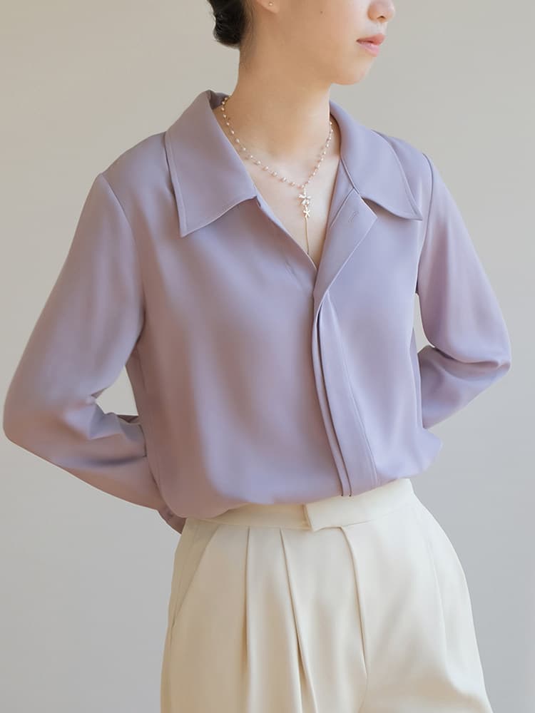 ブルベ夏服　とろみ素材の開襟長袖ブラウス