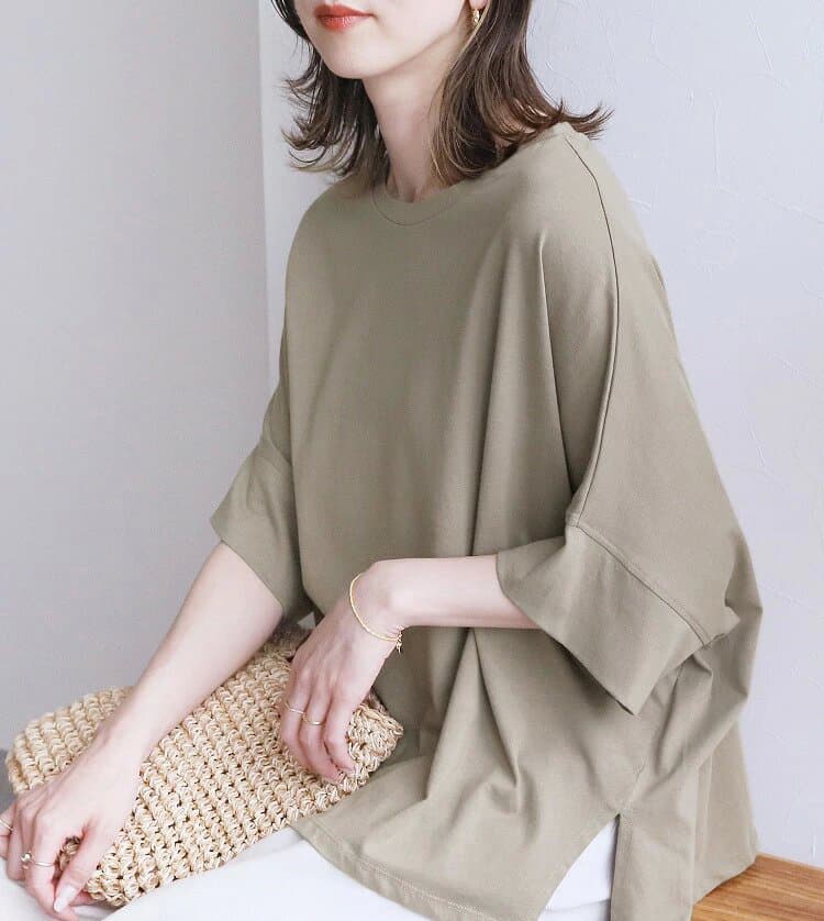 ブルベ夏/ブルベ冬服 ゆったりシルエット五分袖カットソー