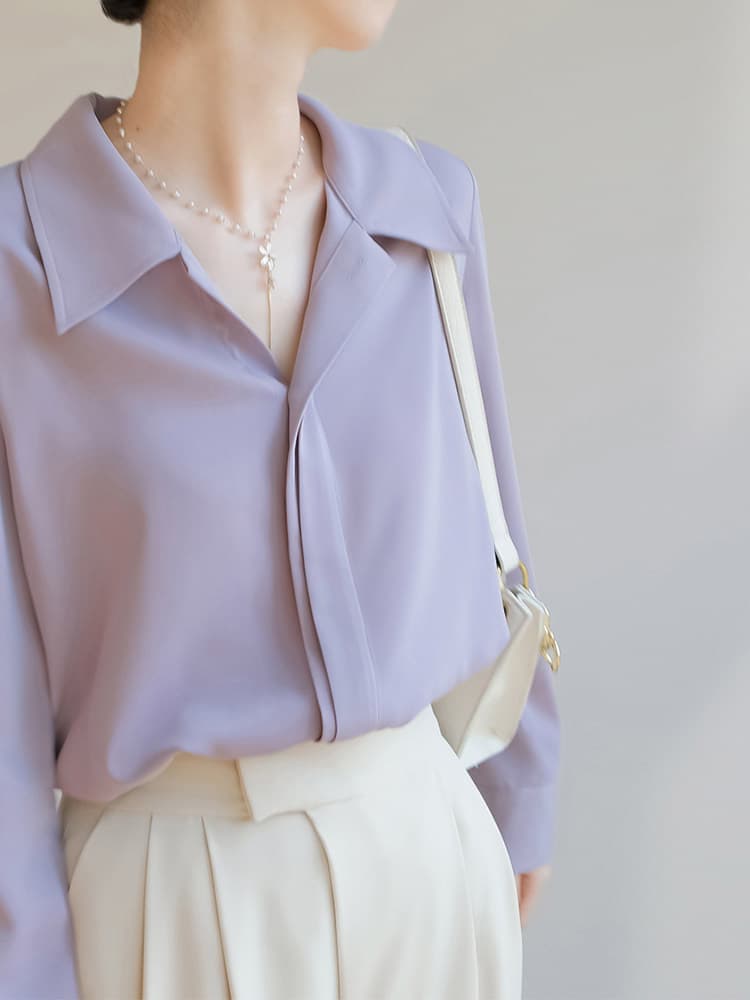 ブルベ夏服　とろみ素材の開襟長袖ブラウス