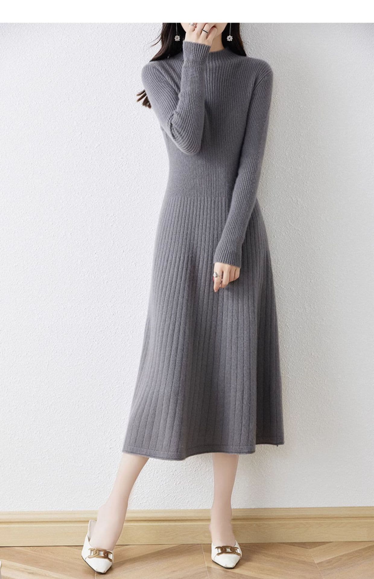 ブルベ夏/ブルベ冬服　縦リブ編みモックネック長袖ニットワンピース