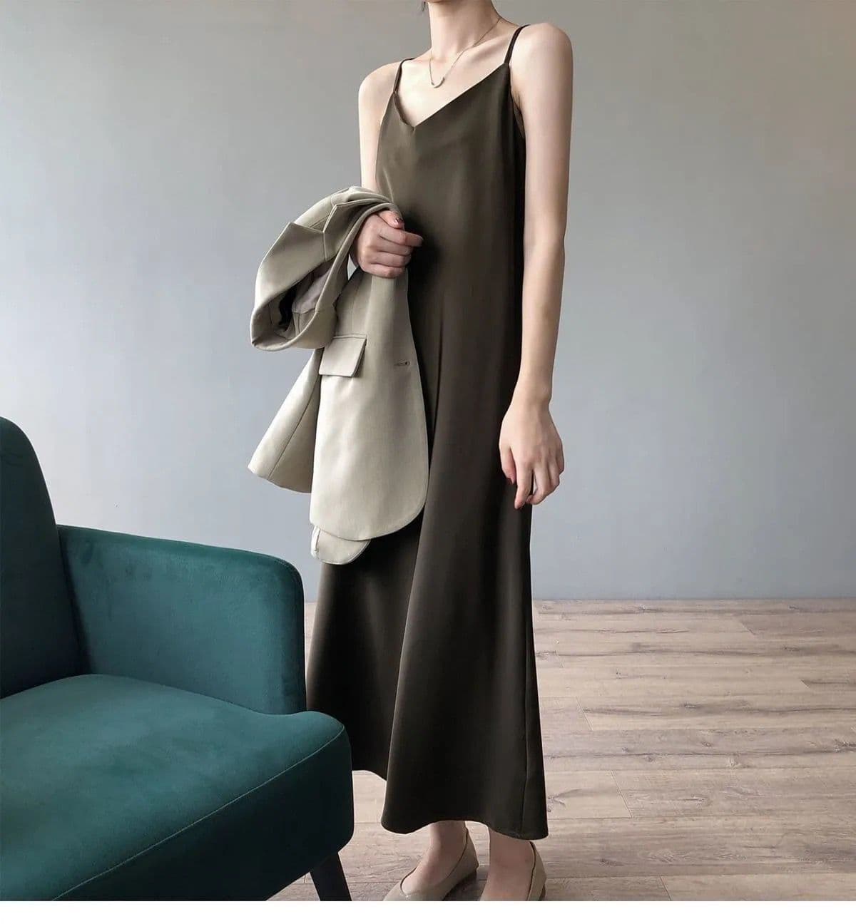 ブルベ冬服 サテンノースリーブワンピース