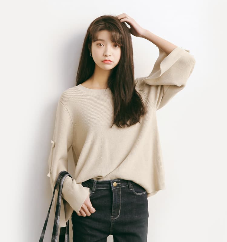 ブルベ夏/ブルベ冬服 袖リボン装飾ゆったりニット