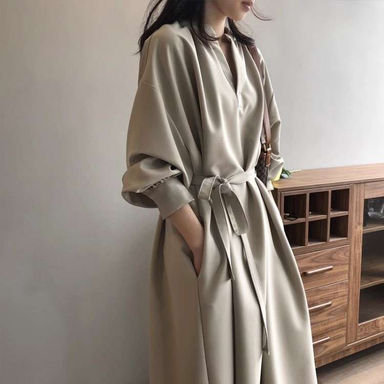 ブルベ夏/ブルベ冬服 上品ラップ風マキシワンピース