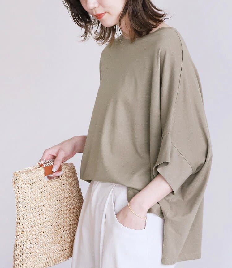 ブルベ夏/ブルベ冬服 ゆったりシルエット五分袖カットソー