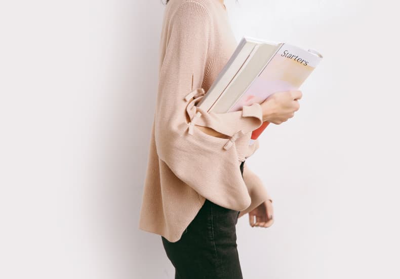 ブルベ夏/ブルベ冬服 袖リボン装飾ゆったりニット