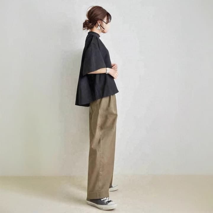 ブルベ夏/ブルベ冬服 すっきり美脚見せの定番カジュアルセットアップ