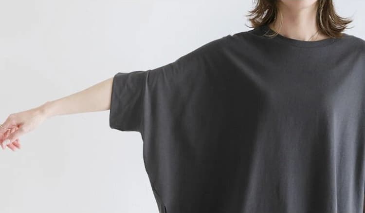 ブルベ夏/ブルベ冬服 ゆったりシルエット五分袖カットソー