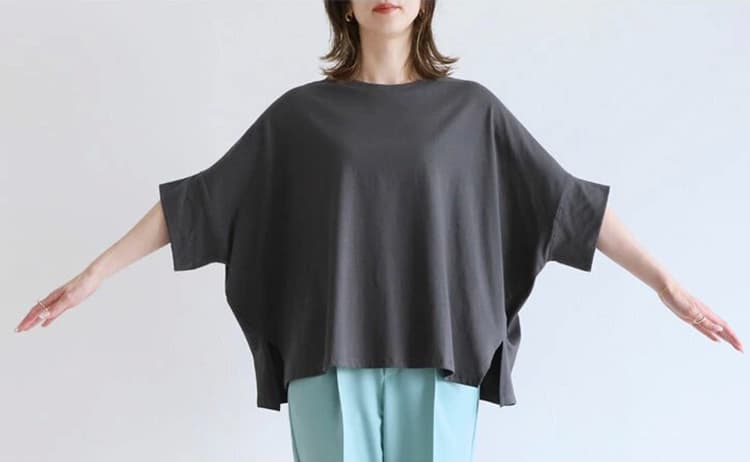 ブルベ夏/ブルベ冬服 ゆったりシルエット五分袖カットソー