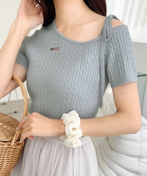 ブルベ夏/ブルベ冬服 リボンネックケーブル編みニット