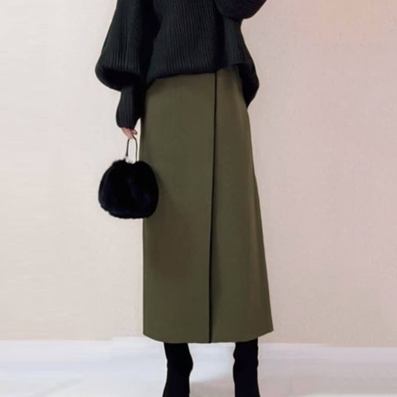 ブルベ冬服　オーバーサイズニットとロングスカートの洗練セット