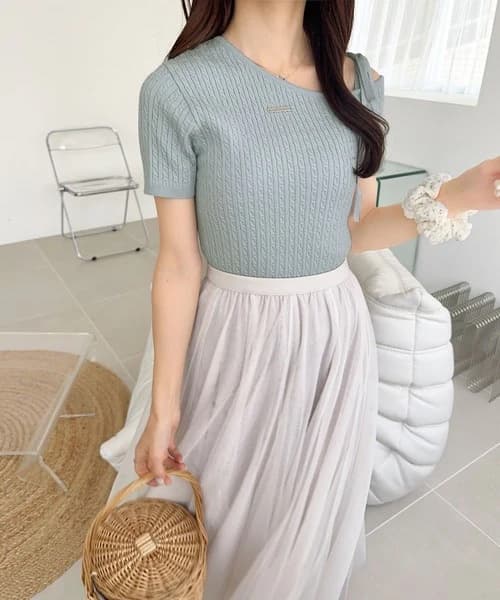 ブルベ夏/ブルベ冬服 リボンネックケーブル編みニット