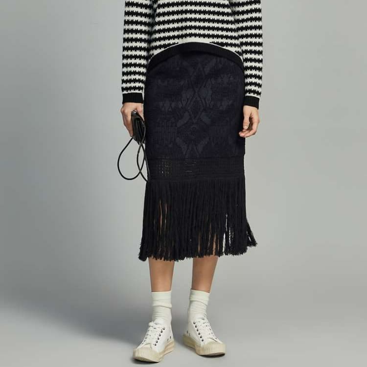 ブルベ冬服 フリンジニットミディスカート