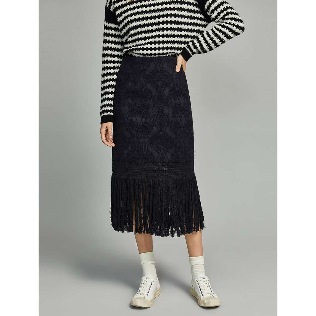ブルベ冬服 フリンジニットミディスカート