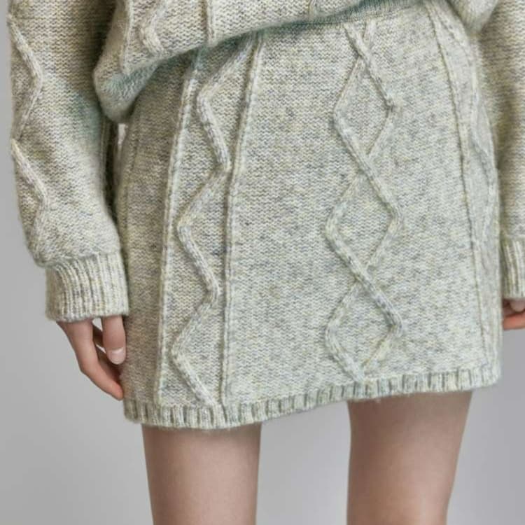 ブルベ夏/ブルベ冬服 ケーブル編みニットスカート