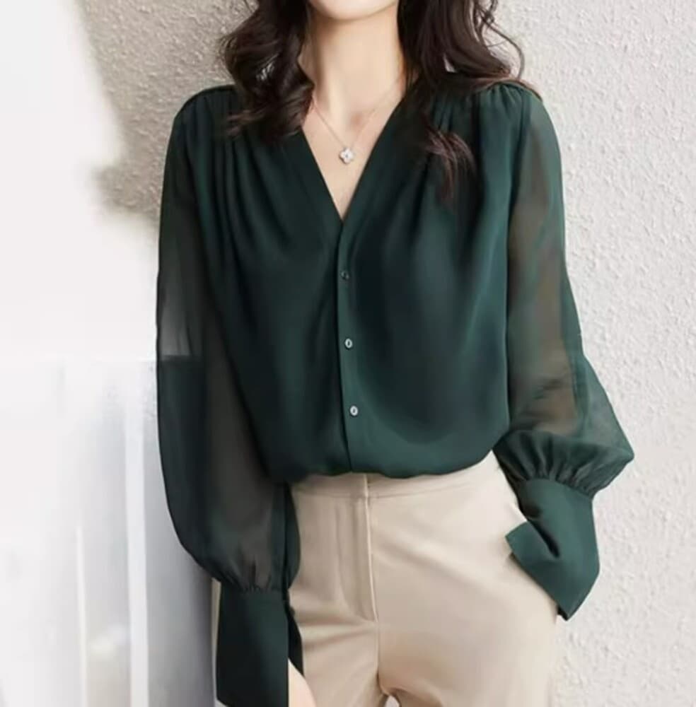 ブルベ冬服 ふんわりスリーブブラウス