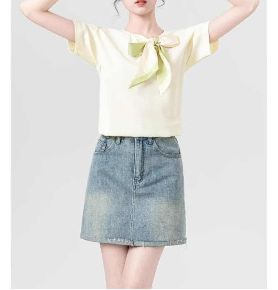 ブルベ夏服 リボン付き クロップドTシャツ