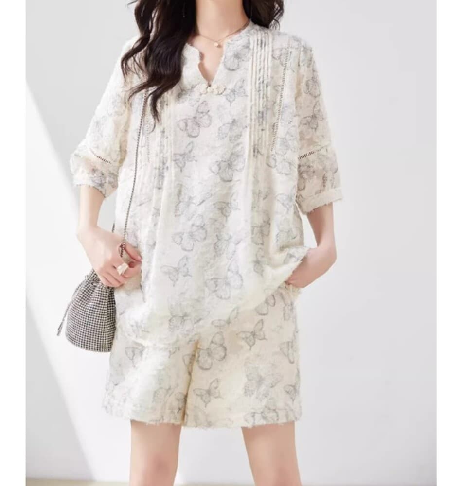 ブルベ夏/ブルベ冬服 花柄シフォンセットアップ
