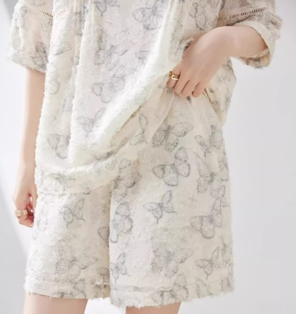ブルベ夏/ブルベ冬服 花柄シフォンセットアップ