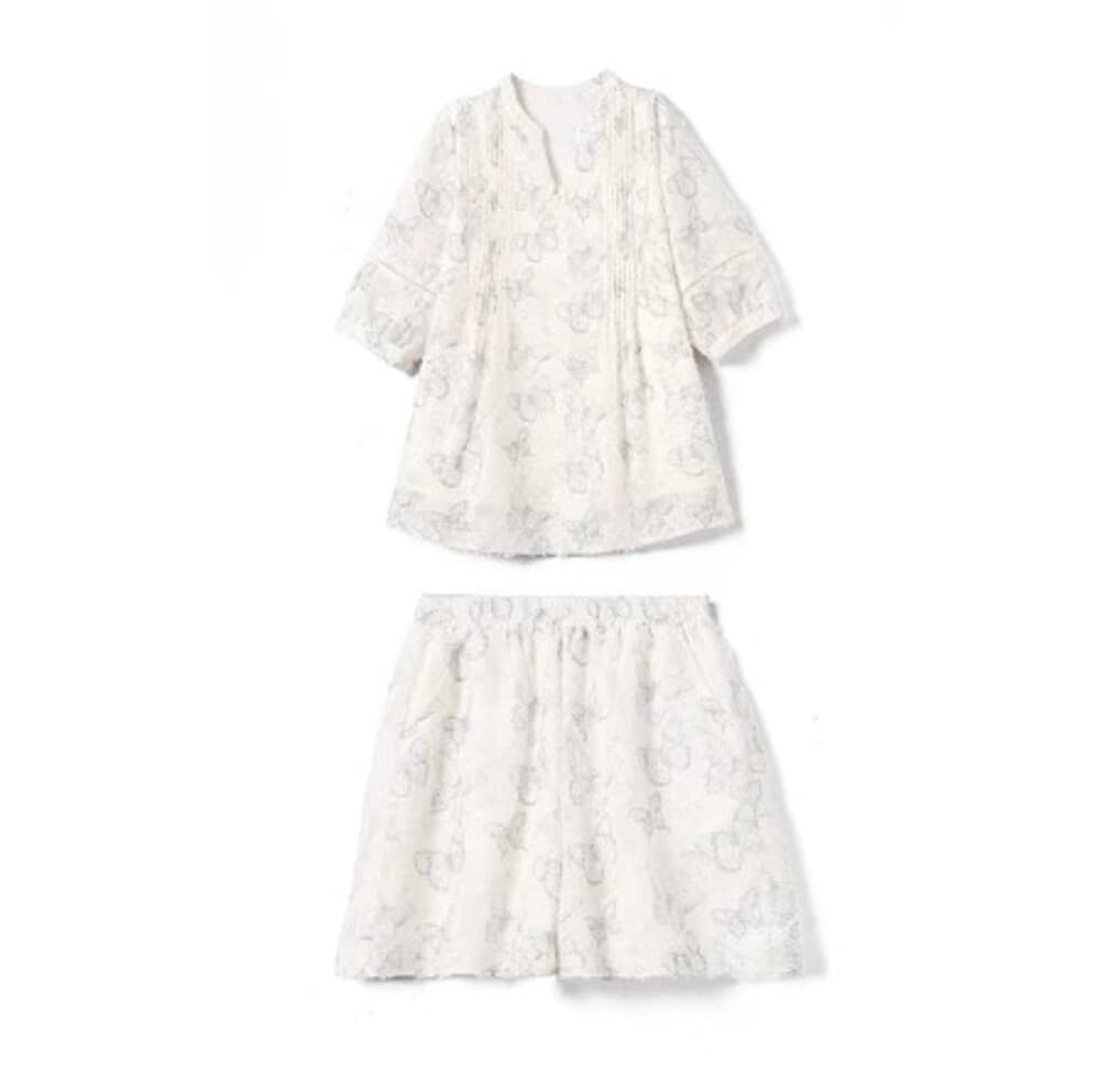 ブルベ夏/ブルベ冬服 花柄シフォンセットアップ