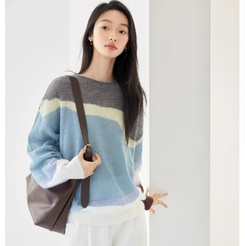 ブルベ夏服 グラデーションニット
