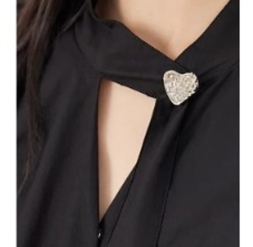 ブルベ夏/ブルベ冬服 オフネック ブラウス