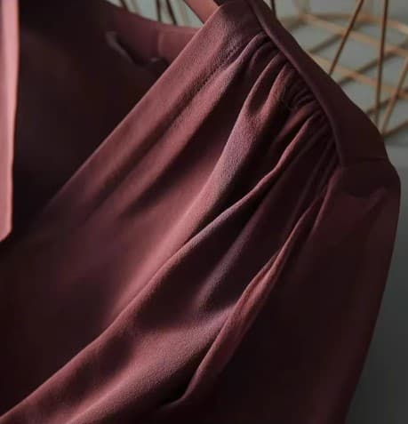 ブルベ冬服 ふんわりスリーブブラウス